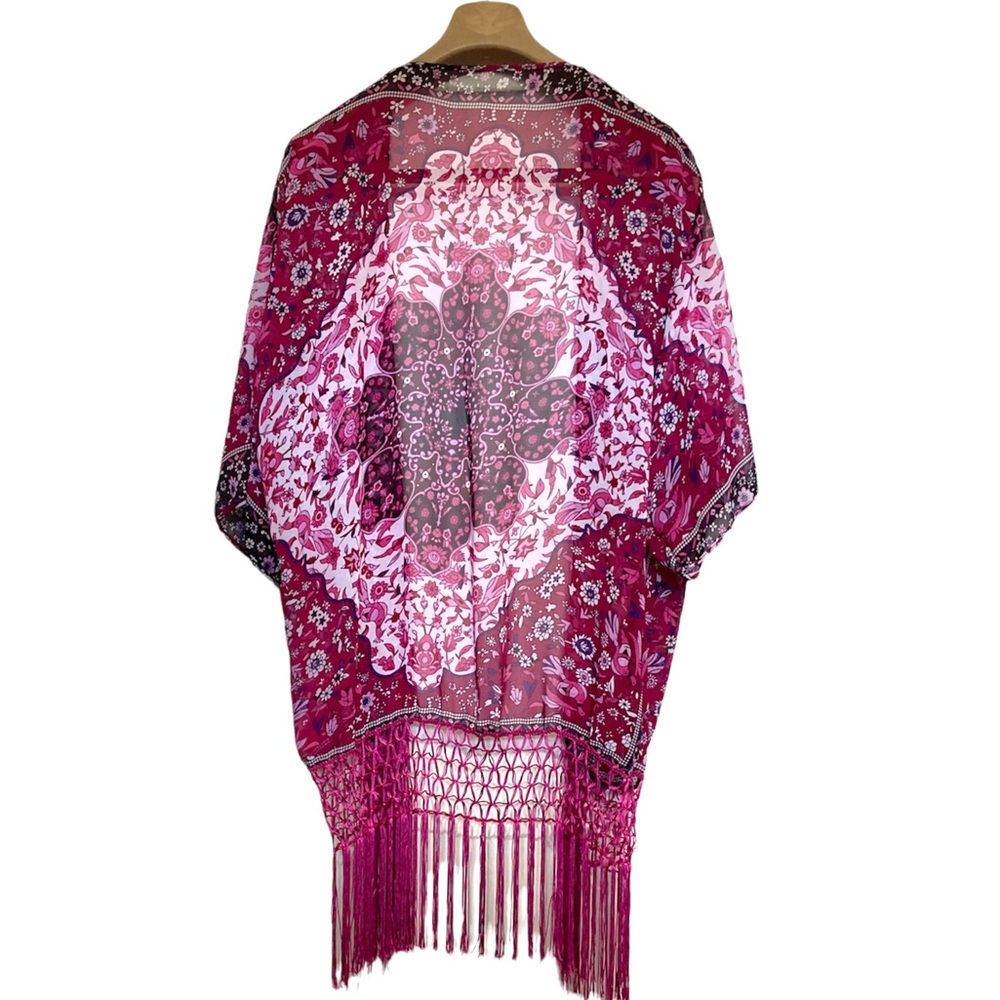 ❌SOLD❌OSFA•HOT PINK / PURPLE FLORAL COVER UP W FRINGE• - Picture 5 of 7